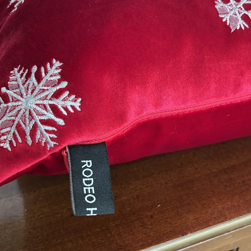 Rodeo Home Festive Red 'Let It Snow' Holiday Velvet Down Pillow